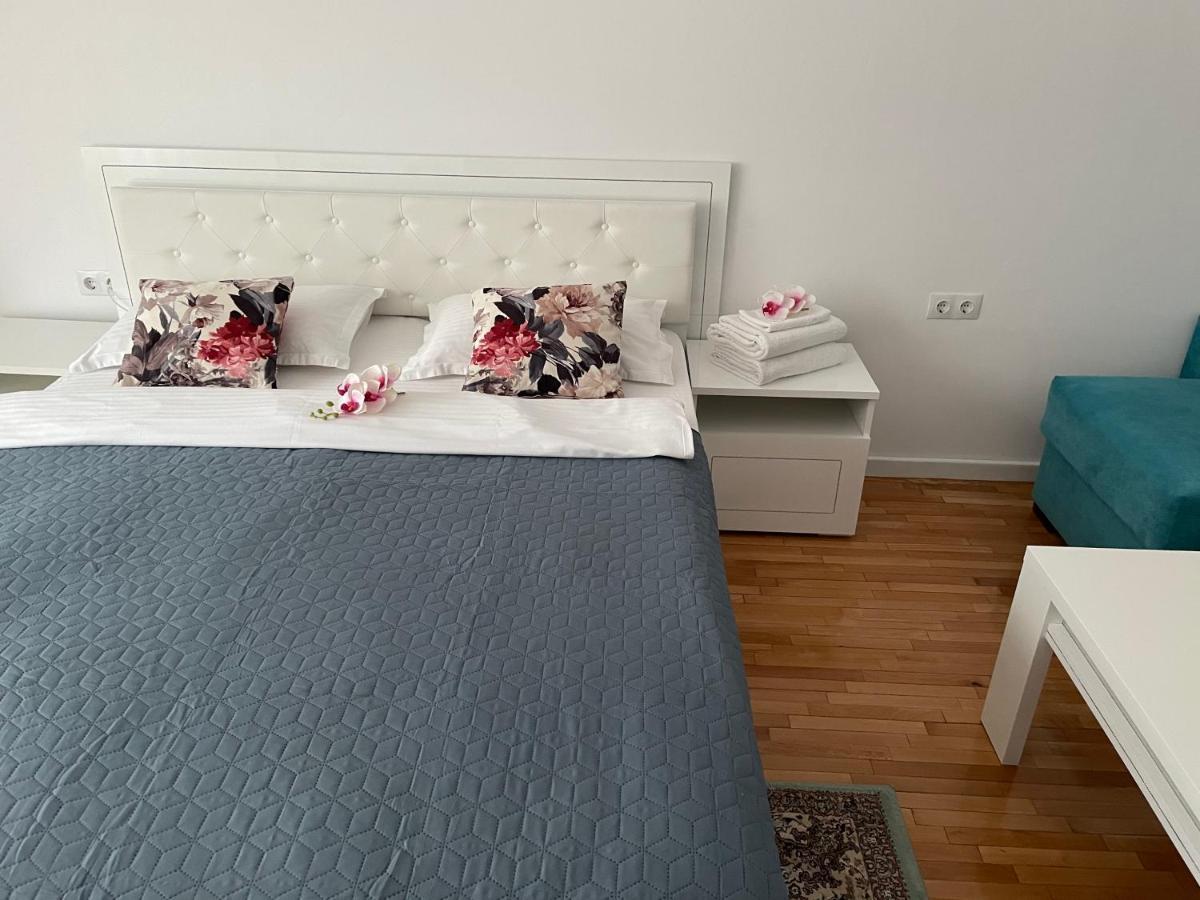 Orhideea Apartment Oradea Exterior photo